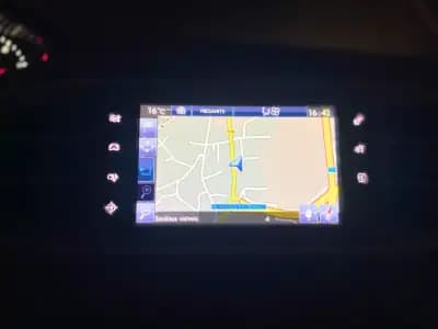 Sell Peugeot 308 2016 - 15500 EUR, 171736 km - AUTO.MOTO.pt