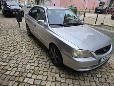 Vendo Hyundai Accent 2003 - 1750 EUR, 239893 km - AUTO.MOTO.pt