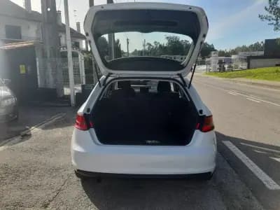 Vendo Audi A3 Sportback 2013 - 13000 EUR, 193468 km - AUTO.MOTO.pt