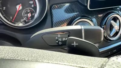 Sell Mercedes-Benz CLA 200 2019 - 29990 EUR, 33564 km - AUTO.MOTO.pt