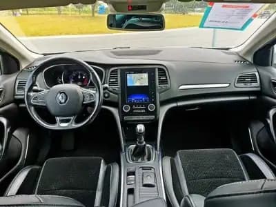 Vendo Renault Mégane 2020 - 18990 EUR, 82646 km - AUTO.MOTO.pt