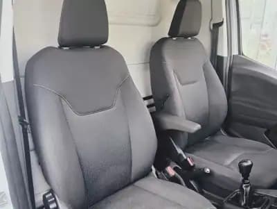 Sell Ford Transit Courier 2020 - 10990 EUR, 129167 km - AUTO.MOTO.pt