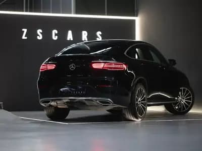 Sell Mercedes-Benz GLC 250 2017 - 34990 EUR, 200000 km - AUTO.MOTO.pt