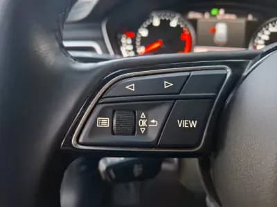 Vendo Audi A4 Avant 2023 - 35900 EUR, 56500 km - AUTO.MOTO.pt