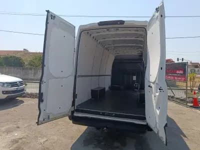 Vendo Iveco 35S14 Extra longa 2021 - 27000 EUR, 165000 km - AUTO.MOTO.pt