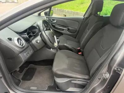 Vendo Renault Clio Sport Tourer 2014 - 7890 EUR, 179000 km - AUTO.MOTO.pt