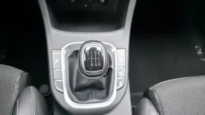 Vendo Hyundai i30 Fastback 2019 - 16500 EUR, 65000 km - AUTO.MOTO.pt