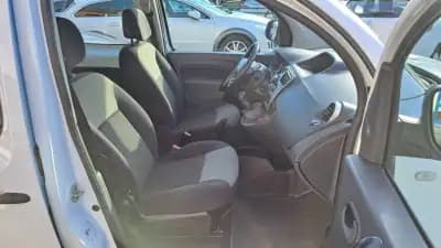 Vendo Renault Kangoo 2019 - 18900 EUR, 190869 km - AUTO.MOTO.pt