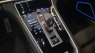 Sell Porsche Panamera Sport Turismo 2024 - 119900 EUR, 45564 km - AUTO.MOTO.pt