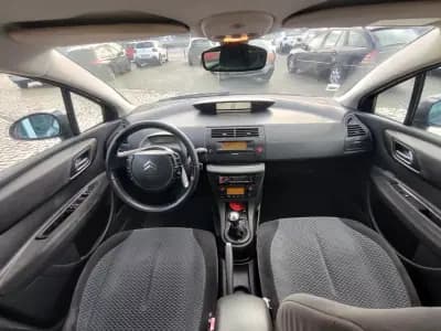 Vendo Citroën C4 2005 - 3290 EUR, 249000 km - AUTO.MOTO.pt