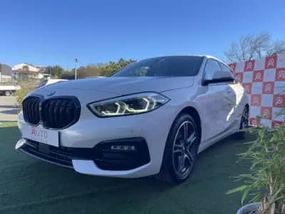 Vendo BMW 118 2021 - 31990 EUR, 90000 km - AUTO.MOTO.pt