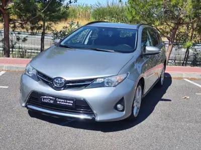 Vendo Toyota Auris Touring Sports 2015 - 12980 EUR, 229000 km - AUTO.MOTO.pt