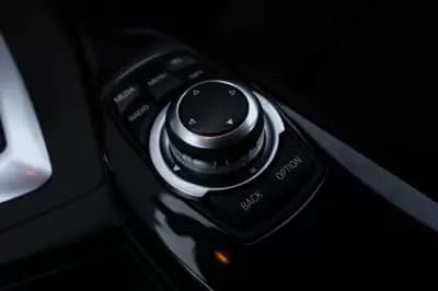 Vendo BMW 120 2012 - 15999 EUR, 190000 km - AUTO.MOTO.pt