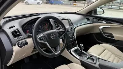 Vendo Opel Insignia 2016 - 13500 EUR, 164000 km - AUTO.MOTO.pt