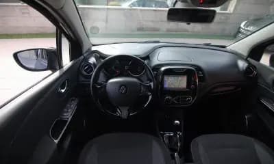 Sell Renault Captur 2015 - 12990 EUR, 130000 km - AUTO.MOTO.pt