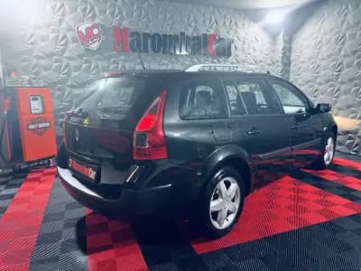 Sell Renault Mégane Break 2007 - 3990 EUR, 290812 km - AUTO.MOTO.pt