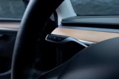 Vendo Tesla Model Y 2022 - 38900 EUR, 54000 km - AUTO.MOTO.pt