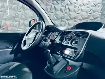 Sell Renault Kangoo 2019 - 9990 EUR, 116502 km - AUTO.MOTO.pt