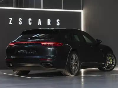 Sell Porsche Panamera Sport Turismo 2019 - 69990 EUR, 80000 km - AUTO.MOTO.pt