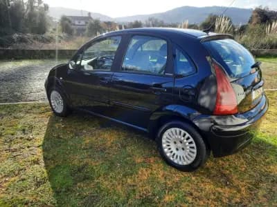Vendo Citroën C3 2003 - 4950 EUR, 208078 km - AUTO.MOTO.pt