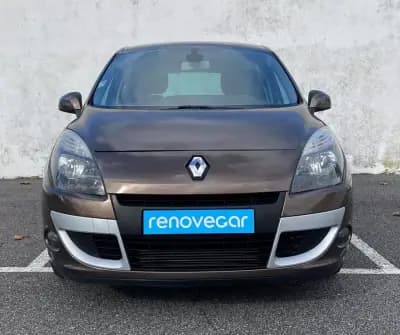 Vendo Renault Scénic 2010 - 7240 EUR, 176000 km - AUTO.MOTO.pt