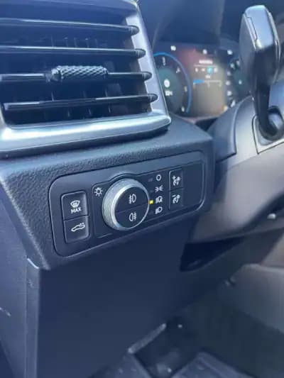 Vendo Volkswagen Amarok 2024 - 74900 EUR, 9880 km - AUTO.MOTO.pt