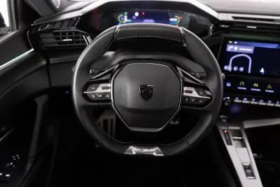 Vendo Peugeot 408 2024 - 34450 EUR, 33760 km - AUTO.MOTO.pt