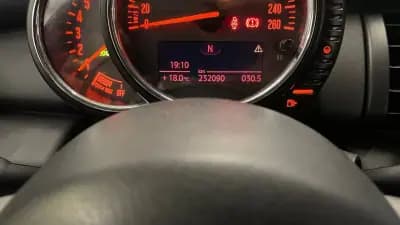 Vendo MINI One 2014 - 10990 EUR, 229990 km - AUTO.MOTO.pt