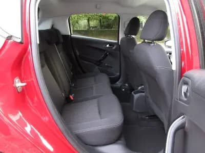 Sell Peugeot 208 2014 - 7990 EUR, 71000 km - AUTO.MOTO.pt