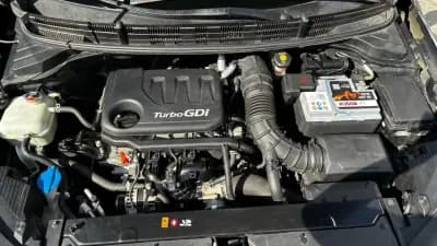 Vendo Kia Stonic 2020 - 15990 EUR, 95920 km - AUTO.MOTO.pt