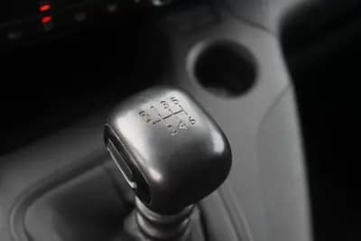 Vendo Peugeot Partner 2022 - 10976 EUR, 135000 km - AUTO.MOTO.pt