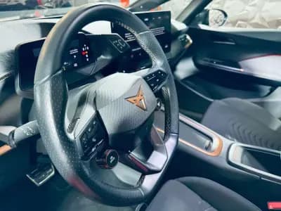 Vendo Cupra Born 2022 - 35990 EUR, 26601 km - AUTO.MOTO.pt