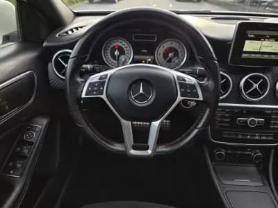Vendo Mercedes-Benz A 180 2015 - 17990 EUR, 137000 km - AUTO.MOTO.pt