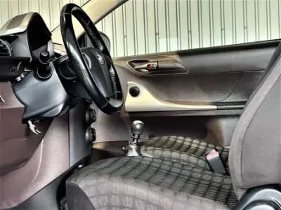 Sell Toyota iQ 2009 - 7750 EUR, 167000 km - AUTO.MOTO.pt