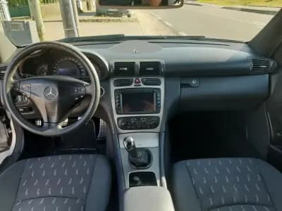 Vendo Mercedes-Benz C 180 2003 - 7000 EUR, 173500 km - AUTO.MOTO.pt
