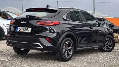 Sell Kia XCeed 2024 - 21000 EUR, 16850 km - AUTO.MOTO.pt