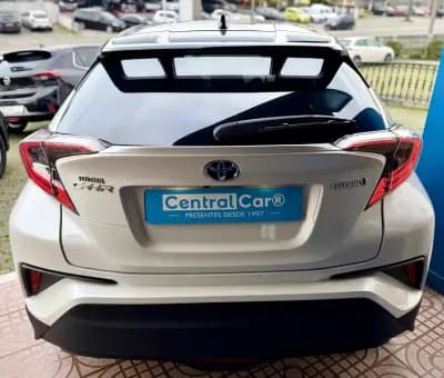 Vendo Toyota C-HR 2019 - 23950 EUR, 84000 km - AUTO.MOTO.pt