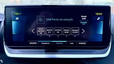 Sell Peugeot e-2008 2020 - 18900 EUR, 53838 km - AUTO.MOTO.pt