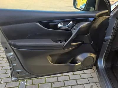 Vendo Nissan Qashqai 2014 - 13700 EUR, 150000 km - AUTO.MOTO.pt