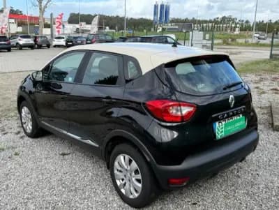 Vendo Renault Captur 2017 - 12500 EUR, 112400 km - AUTO.MOTO.pt