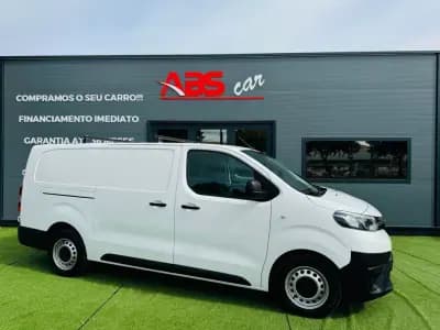 Vendo Toyota Proace 2018 - 17999 EUR, 160000 km - AUTO.MOTO.pt
