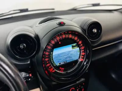 Vendo MINI Countryman 2016 - 14250 EUR, 109000 km - AUTO.MOTO.pt