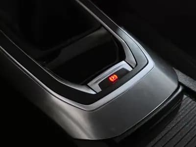 Sell Peugeot 308 2013 - 12990 EUR, 158740 km - AUTO.MOTO.pt