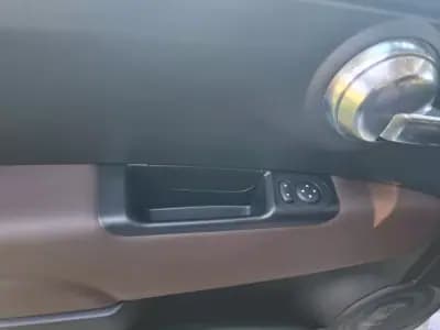 Sell Abarth 695 2023 - 29990 EUR, 6300 km - AUTO.MOTO.pt