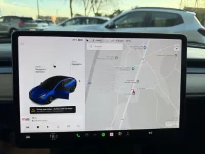 Vendo Tesla Model 3 2021 - 26500 EUR, 105000 km - AUTO.MOTO.pt