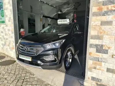 Vendo Hyundai Santa Fe 2016 - 21950 EUR, 149998 km - AUTO.MOTO.pt