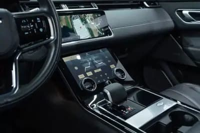 Vendo Land Rover Range Rover Velar 2025 - 55950 EUR, 51000 km - AUTO.MOTO.pt