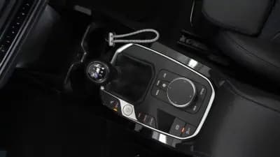 Vendo BMW 116 2021 - 21900 EUR, 104000 km - AUTO.MOTO.pt