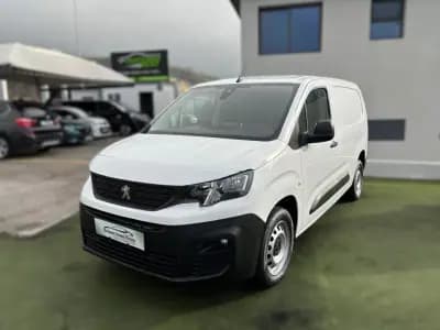 Vendo Peugeot Partner 2020 - 17990 EUR, 116800 km - AUTO.MOTO.pt