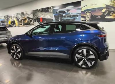 Vendo Renault Mégane E-Tech 2023 - 26500 EUR, 45000 km - AUTO.MOTO.pt